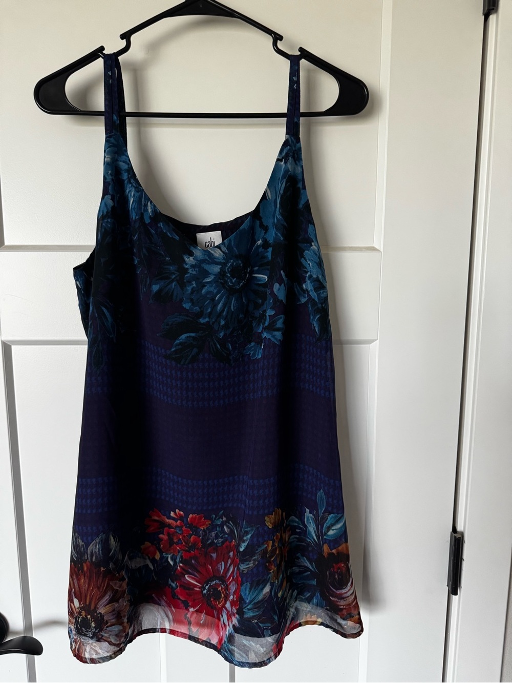 CAbi floral tank